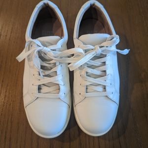 Eileen Fisher White Leather Sneakers size 7